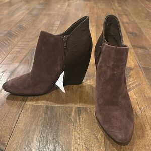 Women’s Crown Vintage Naydine Dark Purple Leather Suede Ankle Boots Booties 9M